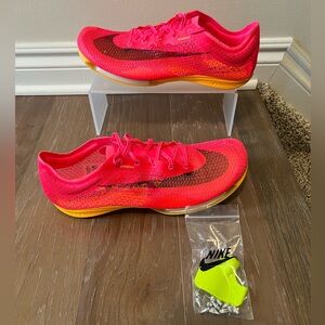 Nike Air Zoom Victory Hyper Pink Track Spikes Shoe CD4385-600 Men's Size 13

L